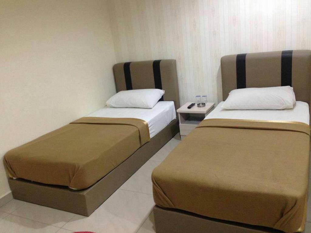 Rst Hotel