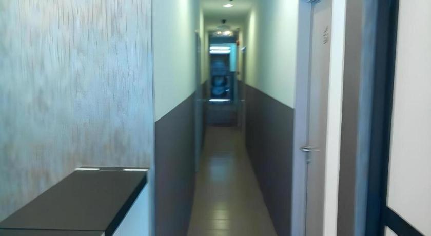 Hotel Rst 2*
